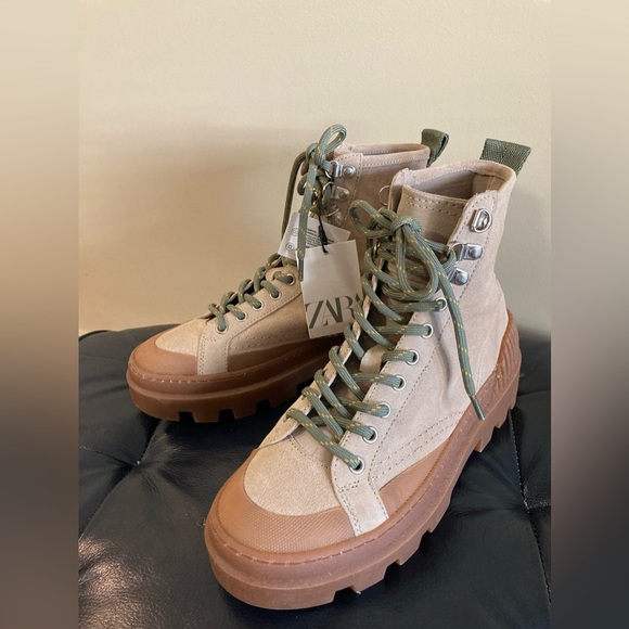 (NEW) ZARA Hiking Boots 7.5 - Picture 1 of 7